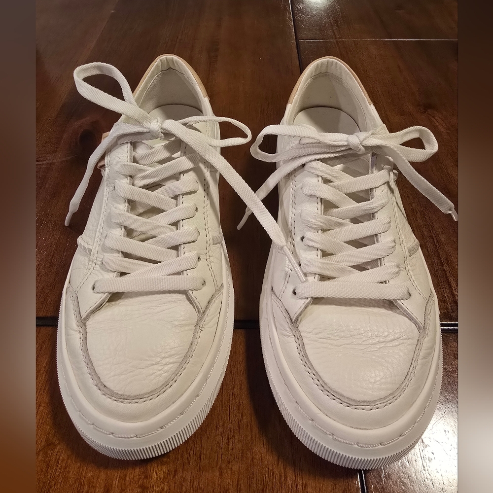 Ugg Alameda lace up
